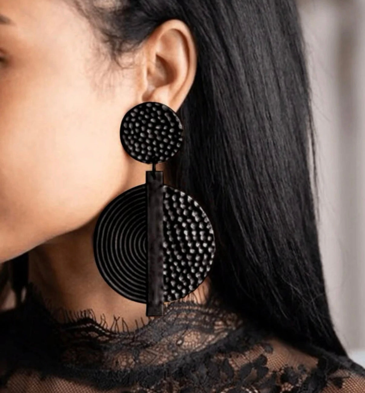 Essence Luxe Earrings