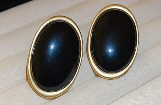 Regal Ovals