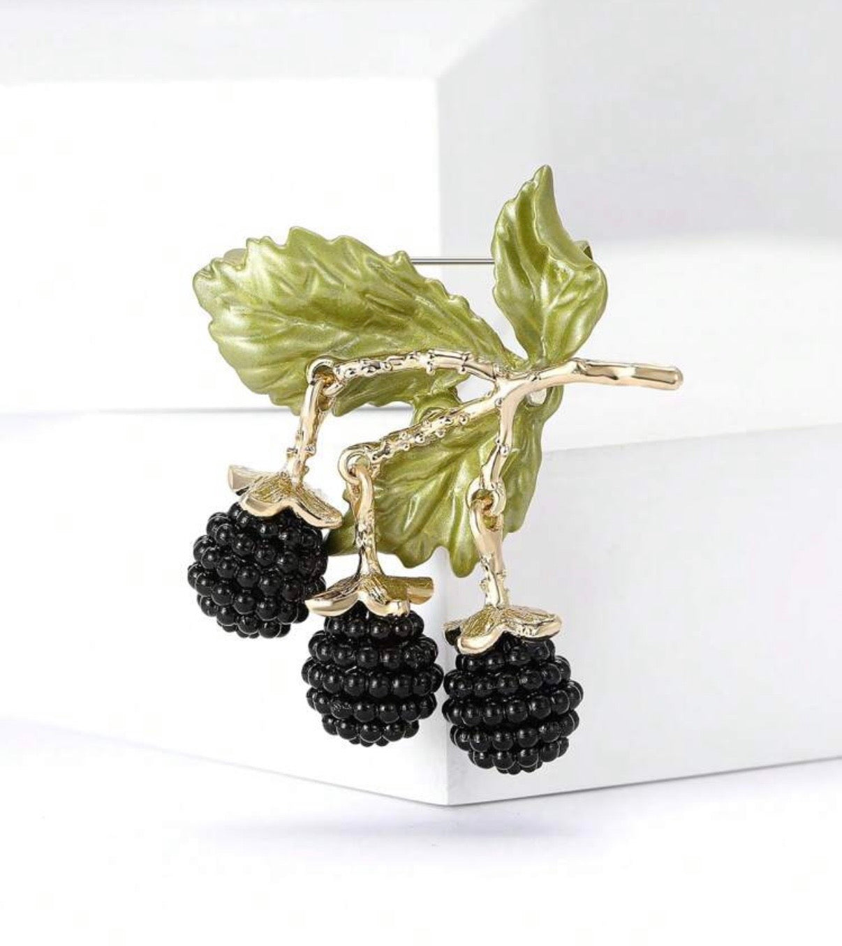 MellRose Lapel Pins