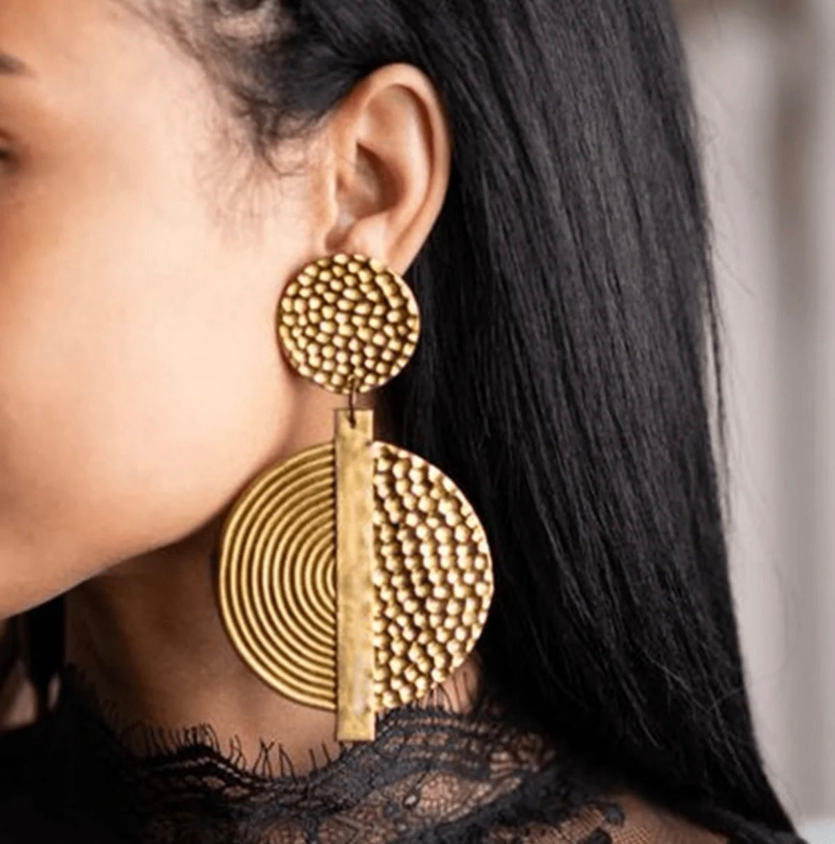 Essence Luxe Earrings
